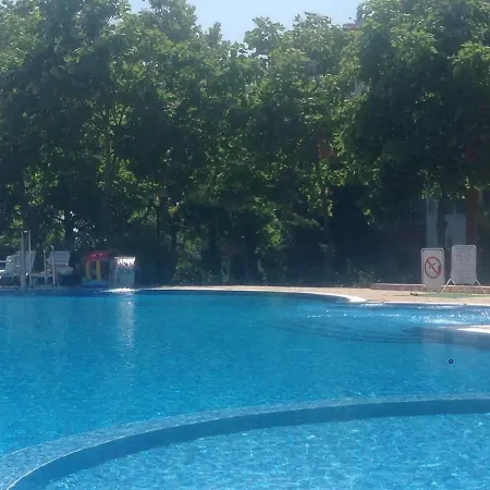 Lovely 1 Bedroom Apartment In Sunny Beach דירה *